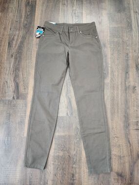Kuhl Straight Leg Pants in Olive Brown